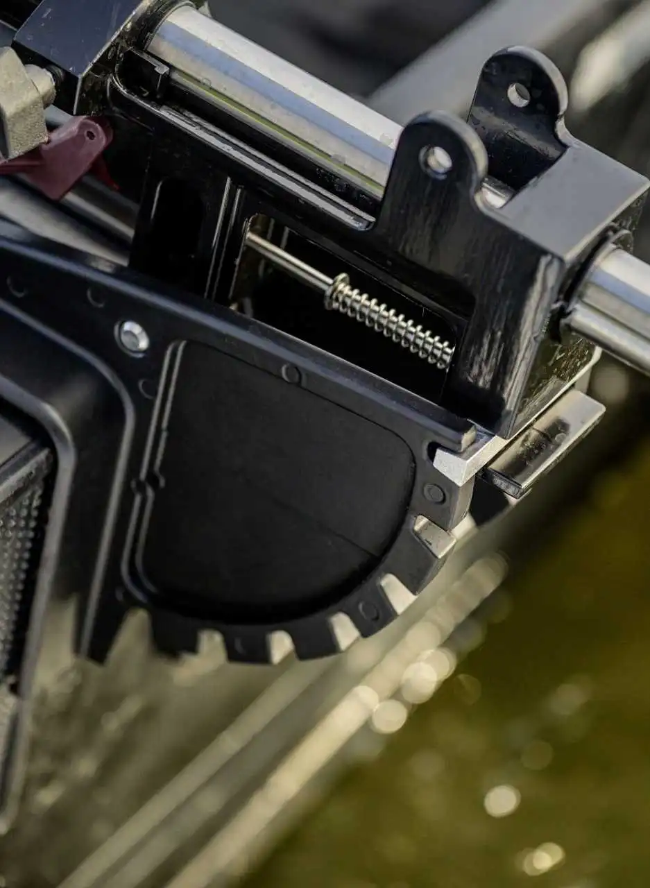 Rhino DX 55V Elektro-Außenbord-Motor – Bild 5