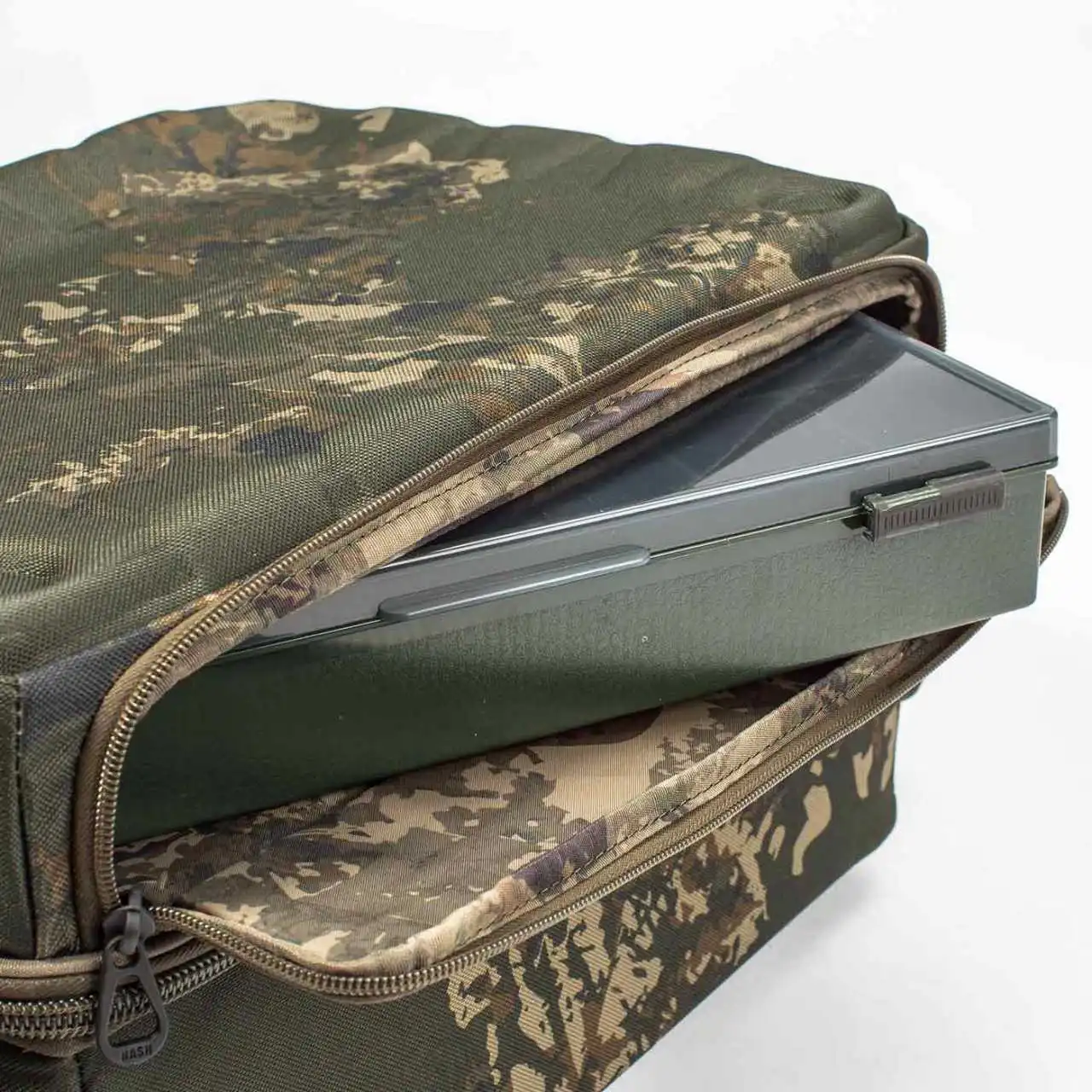 Nash Subterfuge Hi-Protect Medium – Bild 3